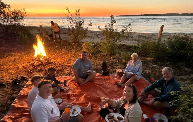 Traditional dinner / sunset / fish feeding / bomfire